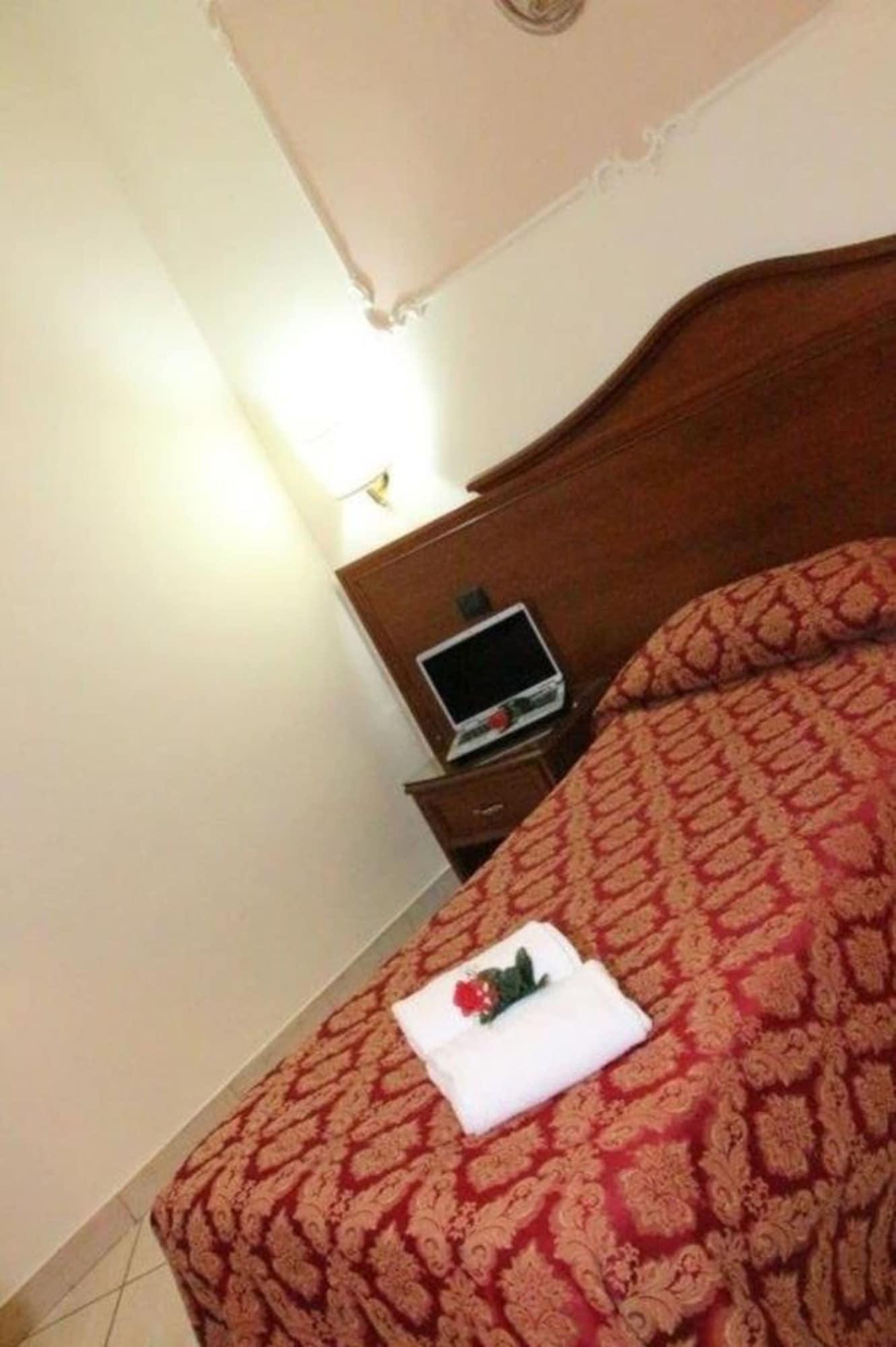 Hotel Mirage Roma Esterno foto