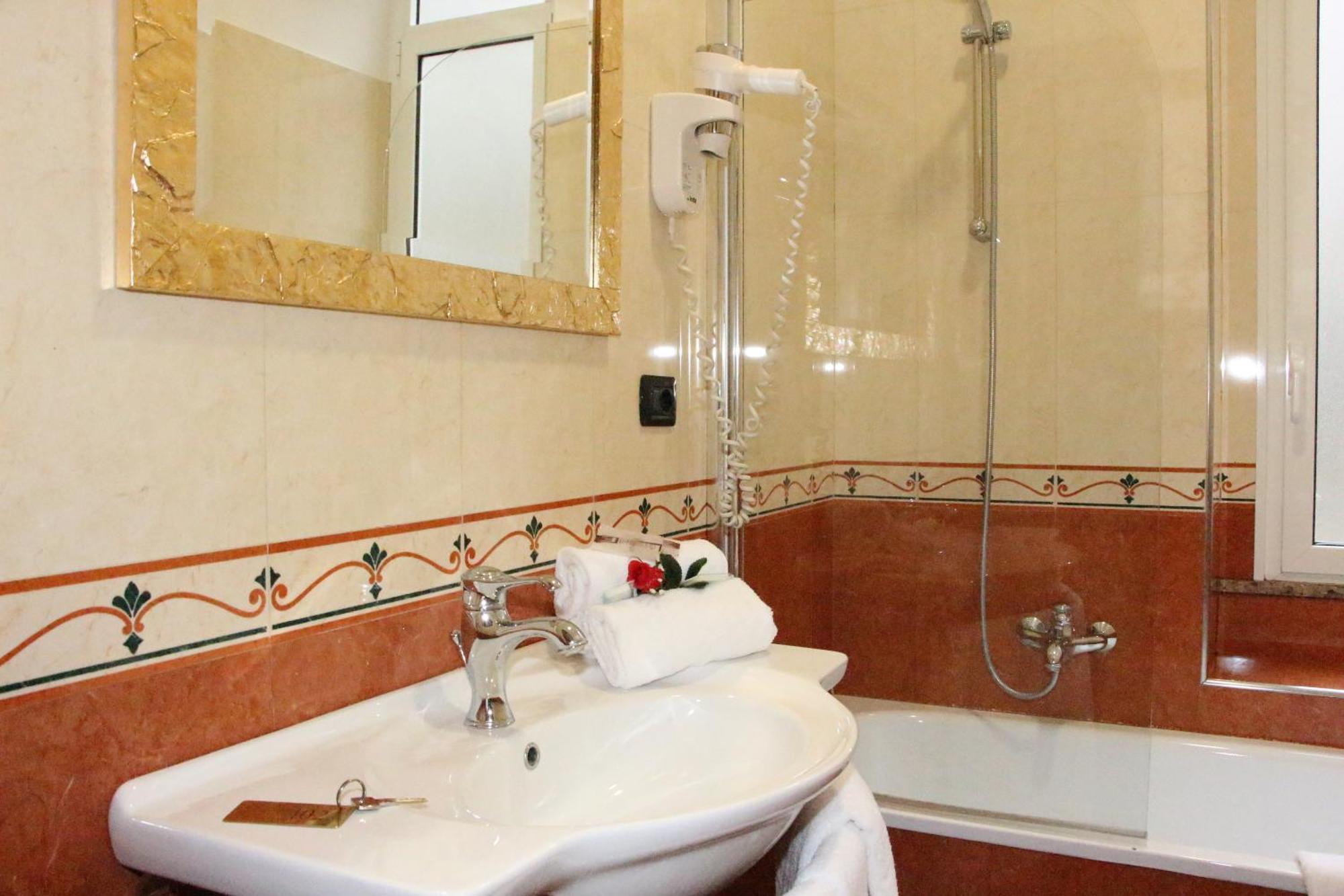 Hotel Mirage Roma Esterno foto